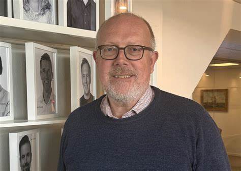 In Memoriam: Hans van Schaik