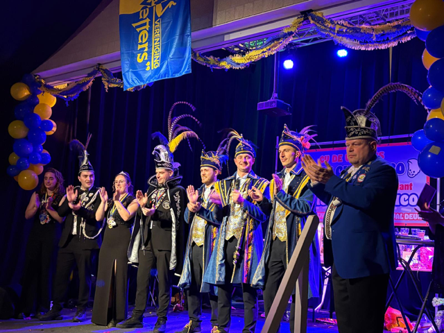 Raopers op bezoek bij de receptie in Nederwetten